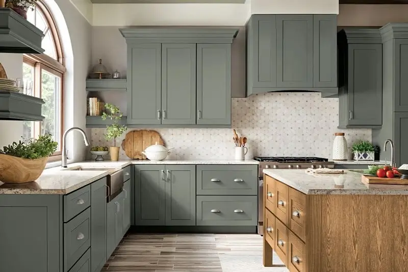 Traditional Kitchen Cabinets